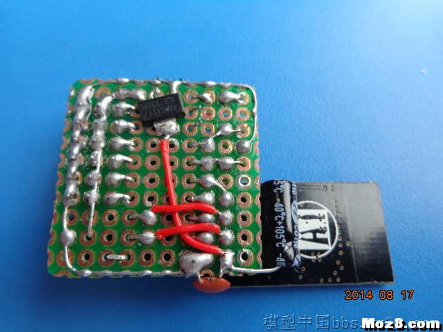 转【我爱萝丽爱萝丽】震撼发布！第三代航模遥控器 DIY教程 航模,模型,电池,天线,云台 作者:In_pal 1421 